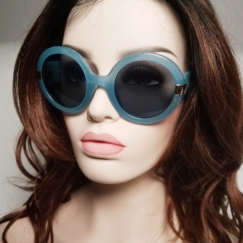 Salvatore Ferragamo Sunglasses - Picture 5 of 8